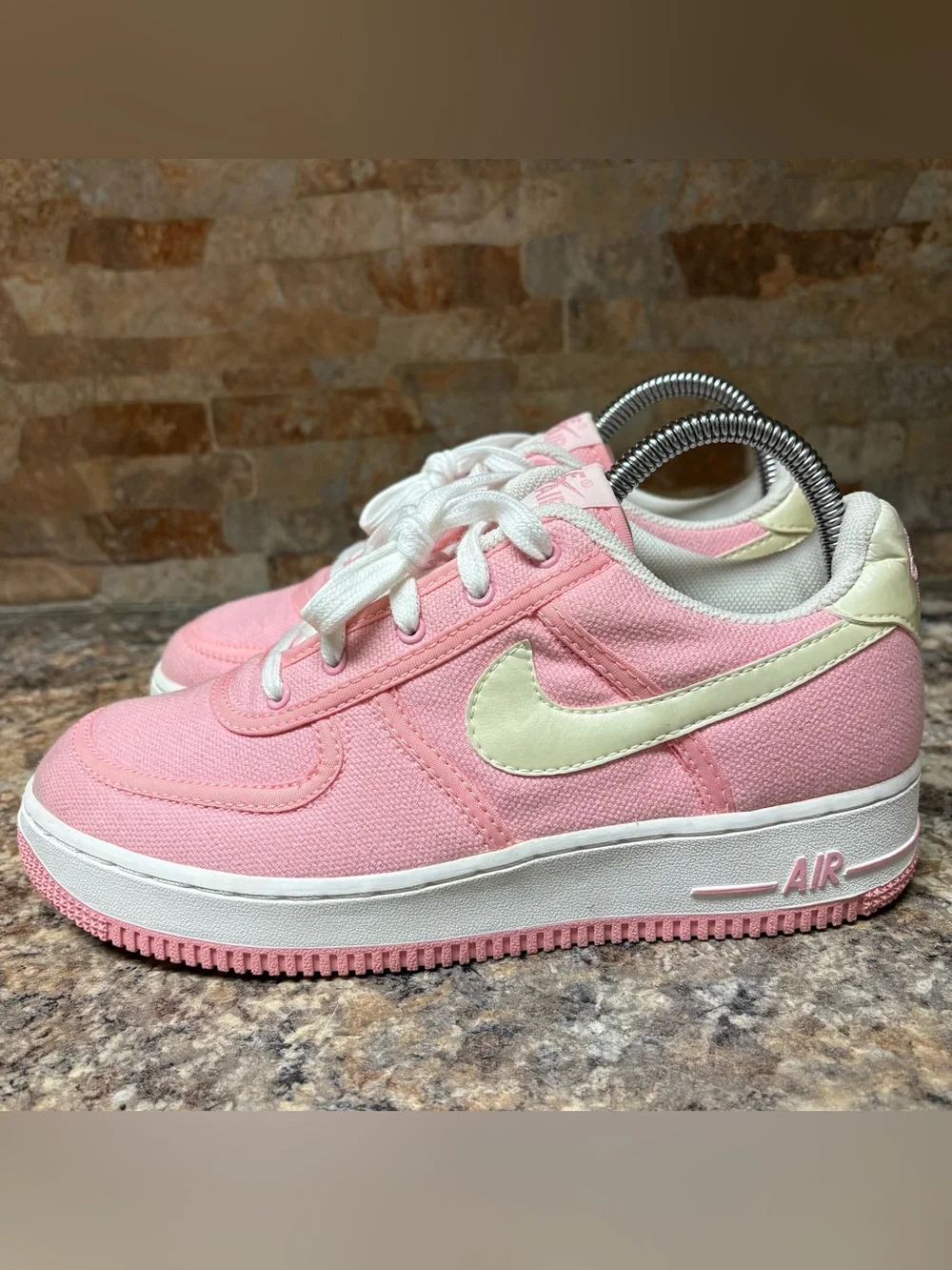 Nike Air Force 1 2003 Pink Canvas 306512-611 Women’s Size 8 Men’s Size 6.5